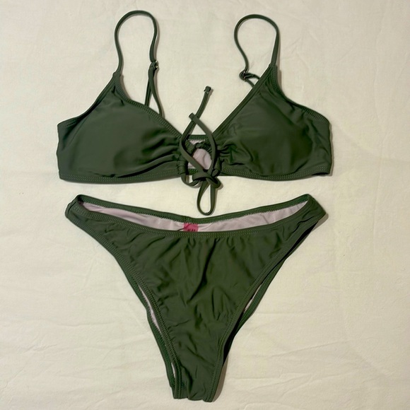 Bathing Suit - Picture 5 of 15